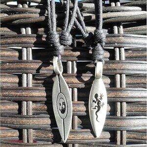 2 Pack Tribal Beach Surfboard Silver Tone Pendant Necklace Yin-Yang & Gecko
